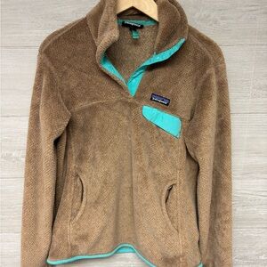 | Patagonia | Sherpa pullover. Size M.